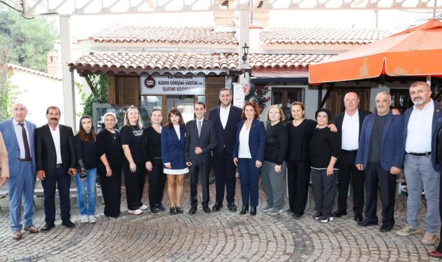 İzmir Narlıdere’de Muhtarlar Günü kutlandı