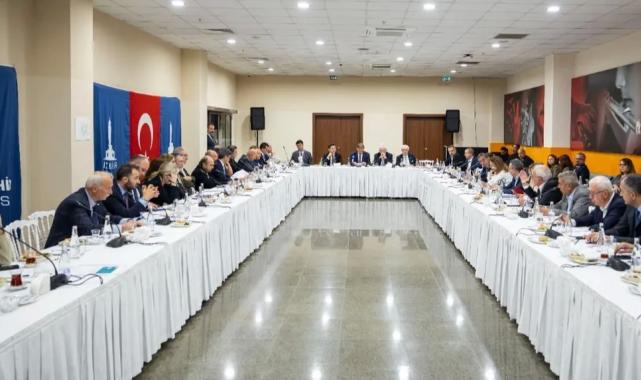 İzmir’de su krizi masaya yatırıldı