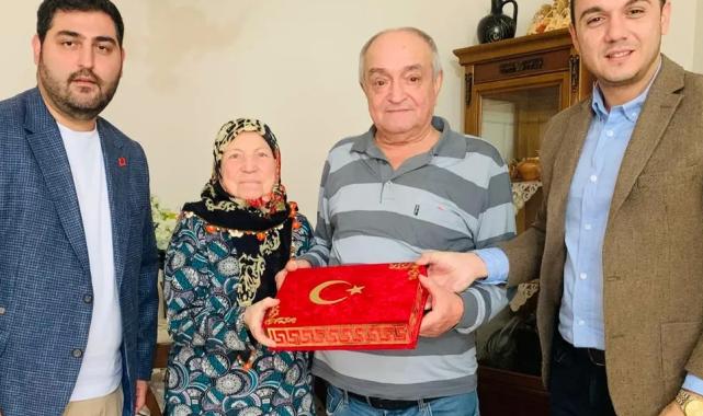 İzmit Belediyesinden Kıbrıs Gazilerine anlamlı ziyaret