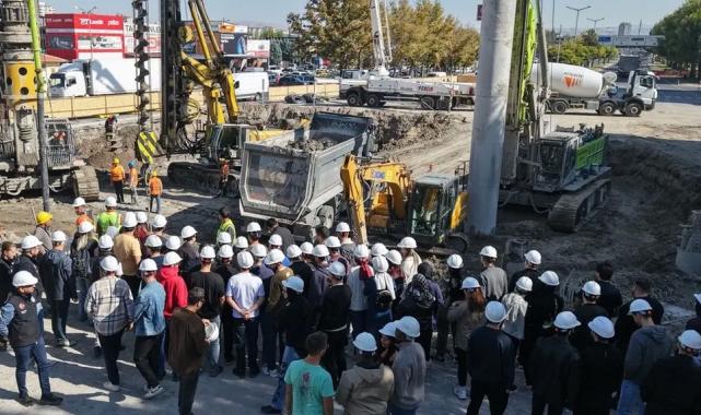 Kayseri Büyükşehir şantiyelerini inşaat öğrencileri için açtı
