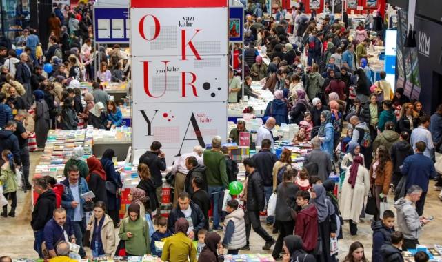Kocaeli Kitap Fuarı rekorunu kırdı! 9 günde 1 milyon 48 bin 526 ziyaretçi ağırladı