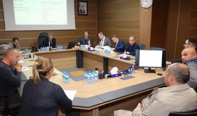 Kocaeli’de kuralsızlığa geçit yok: 106 araca ve marketlere ceza