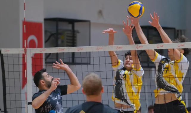 Konya Büyükşehir filede sezona galibiyetle başladı