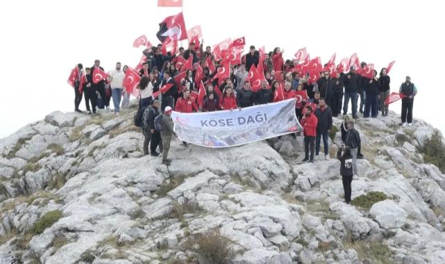 Kösedağ Zirvesine Cumhuriyet yürüyüşü