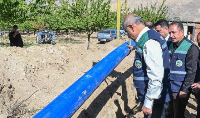 Malatya tarımsal sulama altyapısı için boru dağıtıyor