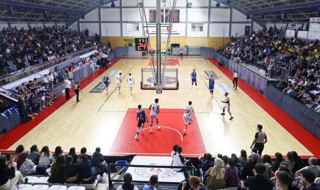 Sakarya evinde Daçka’yı ağırlıyor