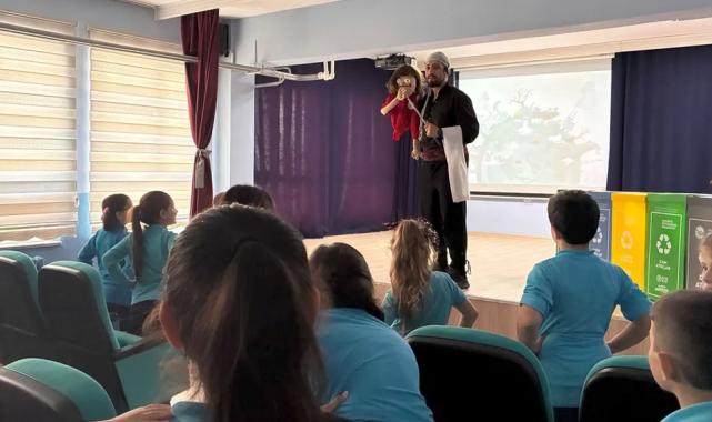 Sakarya’da “Akça” tiyatrosuyla minikler çevre bilinci kazandı