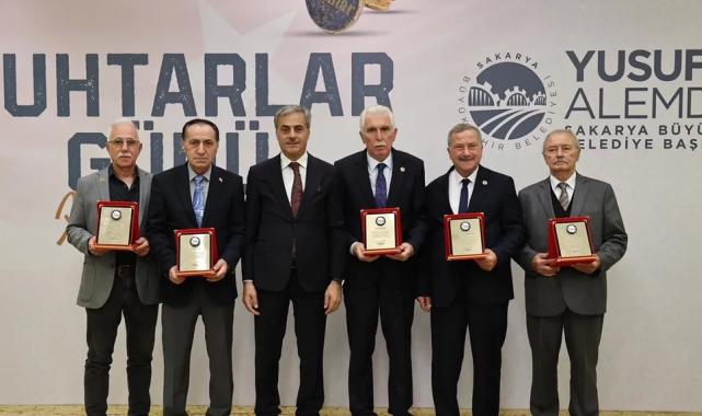 Sakarya’da Başkan Alemdar muhtarlarla buluştu