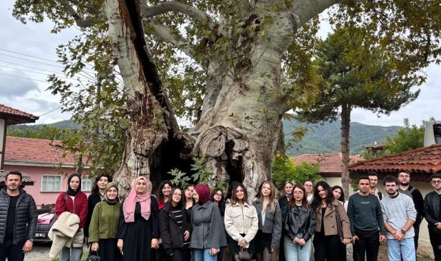 Sakarya’da üniversiteli gençler doğanın güzellikleriyle buluştu