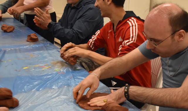 Singapurlu Art Terapist’ten sanatla terapi