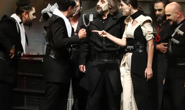 ‘V. Frank’ ilk kez Konyalılarla buluştu