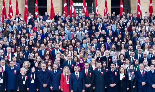 81 ilin ilden gelen öğretmenler Ata’nın huzurunda