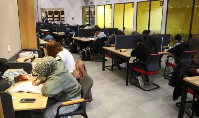 Ara tatilde Akıl Küpü Kütüphaneleri’ne büyük ilgi