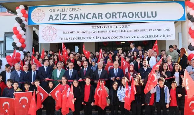 Aziz Sancar Ortaokulu Gebze’de törenle hizmete açıldı