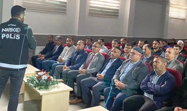 Batman Sason’da din görevlilerine ‘en iyi narkotik polisi anne’ semineri