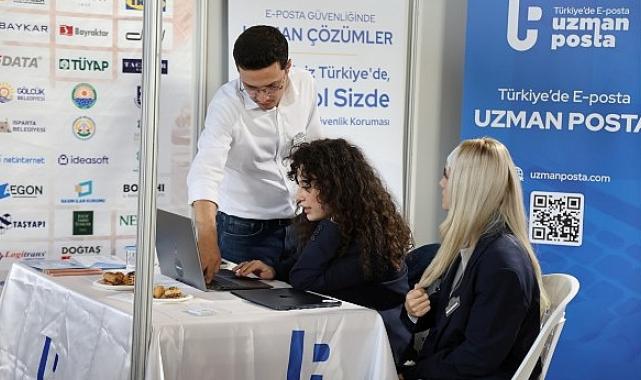 Bilişim Fuarı stantlarına 7’den 70’e yoğun ilgi