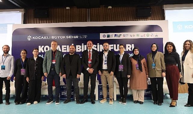 Bilişim Fuarı’nda geleceğin teknolojileri konuşuldu