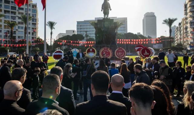 CHP İzmir Ata’sını andı
