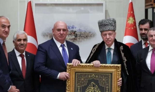 Cumhurbaşkanı Erdoğan, Ahıska Türkleri’ni ağırladı