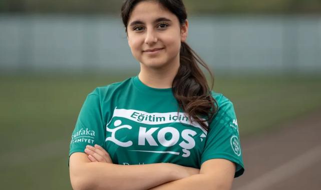 Darüşşafaka koşucusu İnci Naz Sönmez maratonun ‘en iyi koşucusu’ seçildi