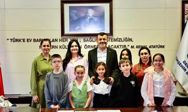 Denizli’de “2050’ye Mektup” yarışmasının kazananları ödüllerini aldı