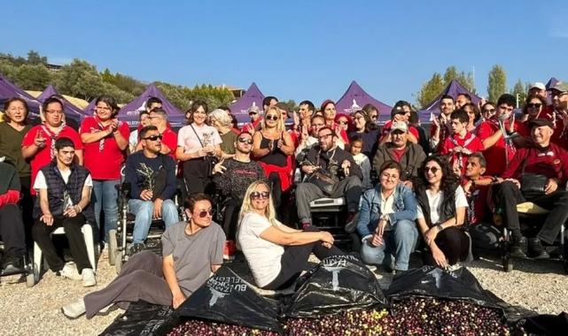 Engelli yurttaşlar zeytin hasadında buluştu