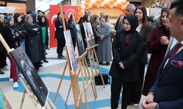 Erzurum’da ’25 Kadın 25 Hikâye’ sergisi açıldı