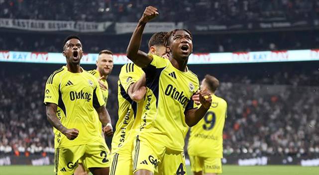 Beşiktaş 2-3 Fenerbahçe (Maç Sonucu) Derbinin kazananı Fener!