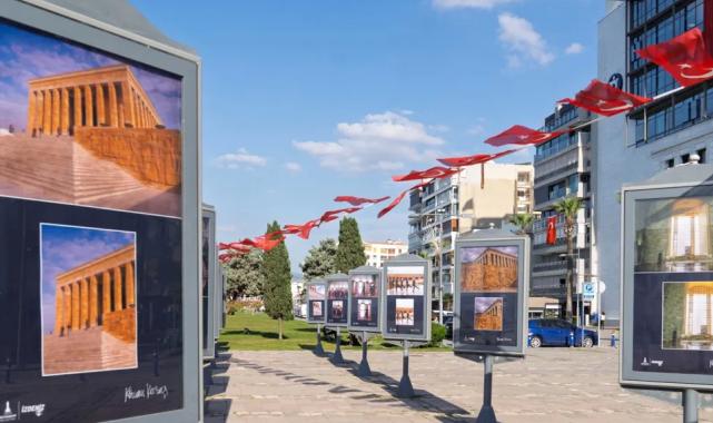 Gazeteci Korcan Karar’ın “Anıtkabir” sergisi İzmir’de açıldı