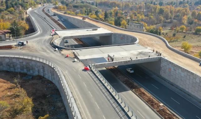 Gaziantep’te köprülü kavşak yatırımları devam ediyor