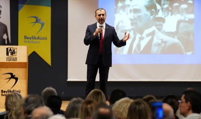 İstanbul Beylikdüzü’nde ‘Atatürk ve Cumhuriyet’ söyleşisi