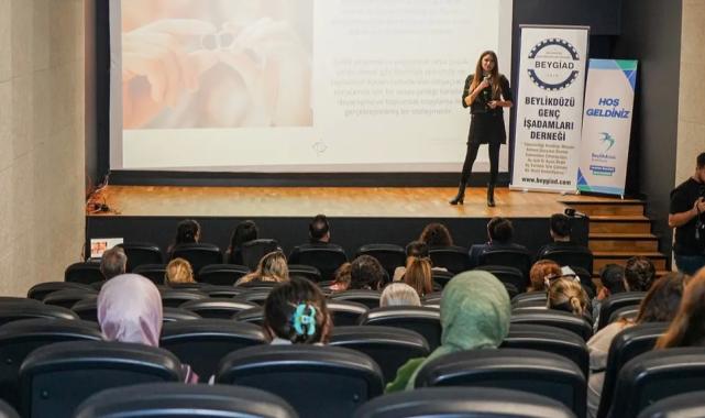 İstanbul Beylikdüzü’nde ‘Evlilik Okulu’ başladı