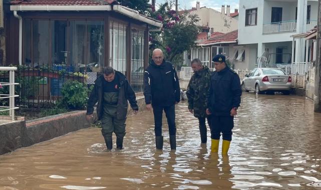 İzmir Foça’da sel! Selden etkilenen bölgelere Kaymakam Aydın’dan inceleme