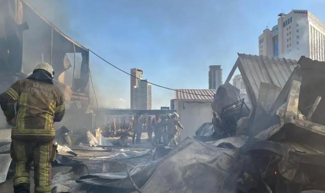 İzmir İtfaiyesi Bayraklı’daki yangına anında müdahale etti