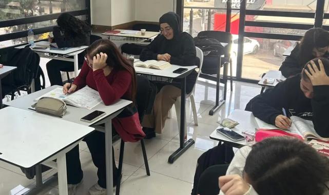 İzmit’te Çınar Akademide YKS ve LGS hızlandırma programı başladı