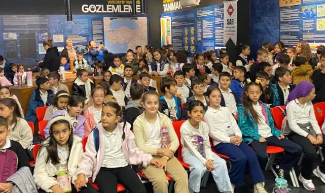 İzmit’te öğrencilere simülasyonla deprem deneyimi