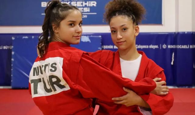 Kağıtsporlu Ceylin ve Kardelen judoda istikbal vadediyor