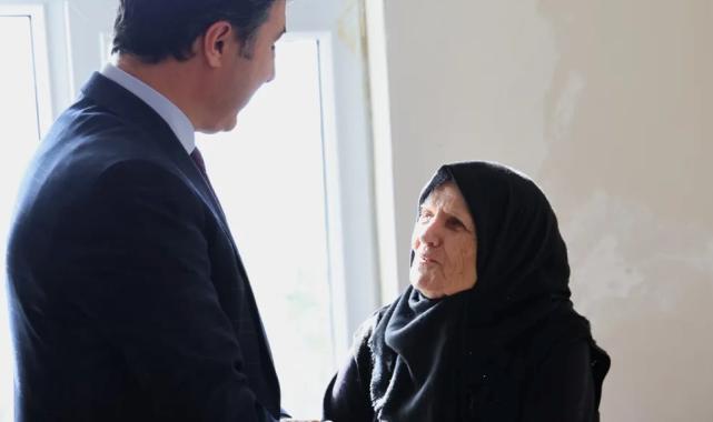 Kocaeli Büyükşehir acıları hafifletiyor