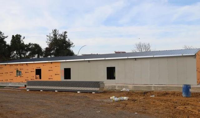 Kocaeli Gebze’de geçici kaymakamlık binasında çalışmalar sürüyor