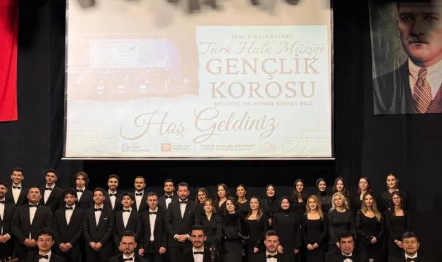 Kocaeli İzmit’te THM Gençlik Korosu’ndan muhteşem konser