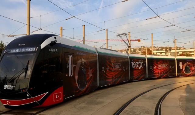 Kocaeli’de otobüs ve tramvaylarda Ata’ya saygı