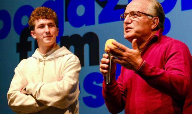 Kuzey Makedonya’nın ilk Türkçe uzun metrajlı filmi ‘DJ Ahmet’ gösterildi