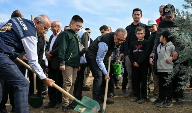 Malatya’da 2 bin 200 fidan toprakla buluştu