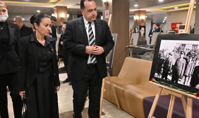 Manisa’da “Ata’nın Sanat Mirası” söyleşi ve fotoğraf sergisine yoğun ilgi