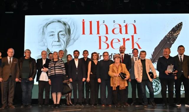 Manisa’da İlhan Berk şiir ödülü genç şaire verildi