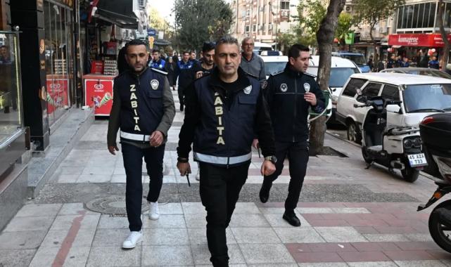 Manisa’da kaldırım işgallerine zabıta müdahalesi