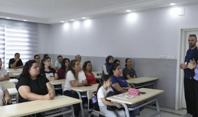 Mersin Büyükşehir’den velilere eğitim desteği