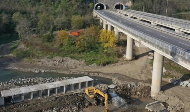Ordu’da Akçaova Irmağı’na sel önlemi