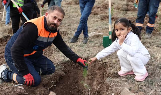 Sivas’ta Muhsin Yazıcıoğlu Vefa Ormanı’na 58 bin fidan