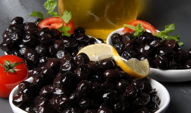 Sofralık zeytin ihracatı sezona hızlı başladı: İlk ayda yüzde 13 artış